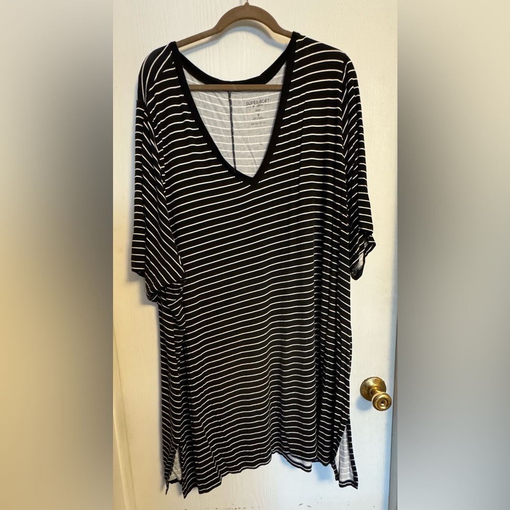 V neck tunic top